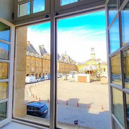 Grand Apt 130M2 Vue Place Ducale Charleville-Mezieres Exterior photo