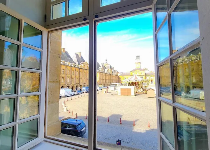 Grand Apt 130M2 Vue Place Ducale