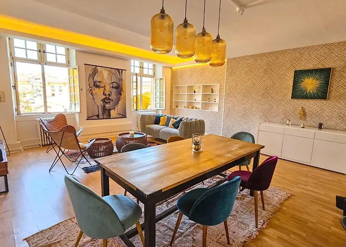 Grand Apt 130M2 Vue Place Ducale